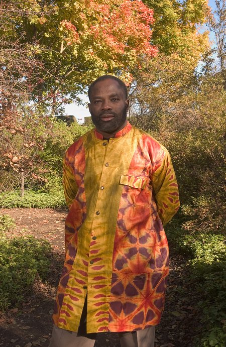 http://emeagwali.com/photos/archive/random/photos-october-2005/Philip-Emeagwali-Ladew-Topiary-Gardens-Monkton-Maryland-October-29-2005-958-450.jpg